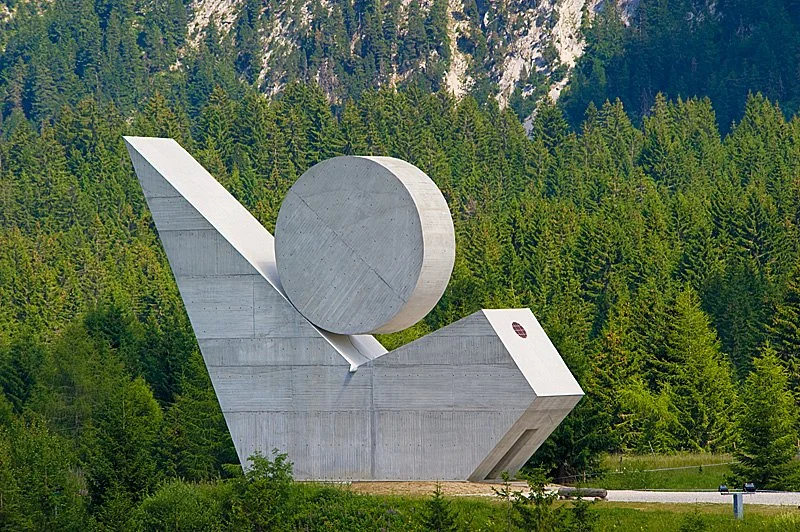 Plateau des Glières en été, randonnées et activités de plein air depuis le gîte Les Augets