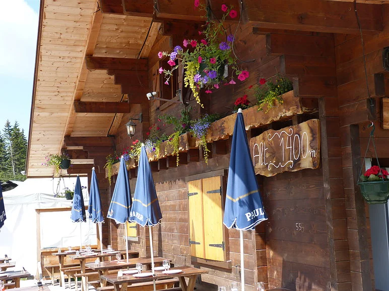 Restaurant Chez Régina, cuisine de saison et produits locaux, partenaire du gîte Les Augets